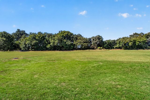 129 Heritage Springs Drive, Weatherford, TX 76087