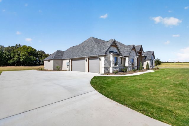 129 Heritage Springs Drive, Weatherford, TX 76087