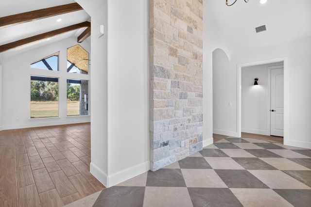 129 Heritage Springs Drive, Weatherford, TX 76087