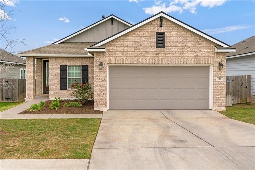 124 Winding Hollow LN, Georgetown, TX 78628