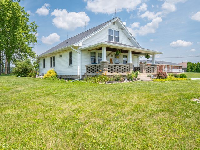 1556 E 400 S, Greenfield, IN 46140