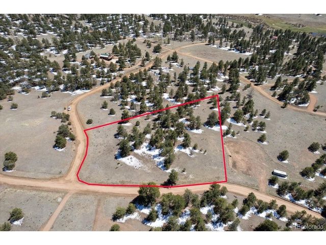 70 Sioux Cir, Florissant, CO 80816
