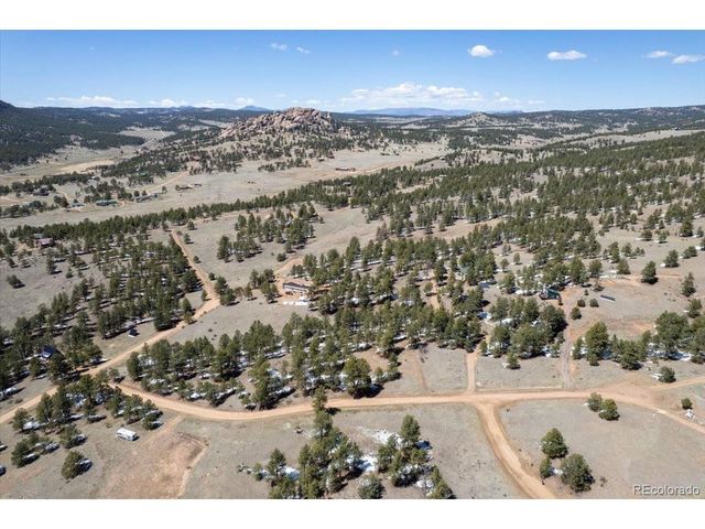 70 Sioux Cir, Florissant, CO 80816