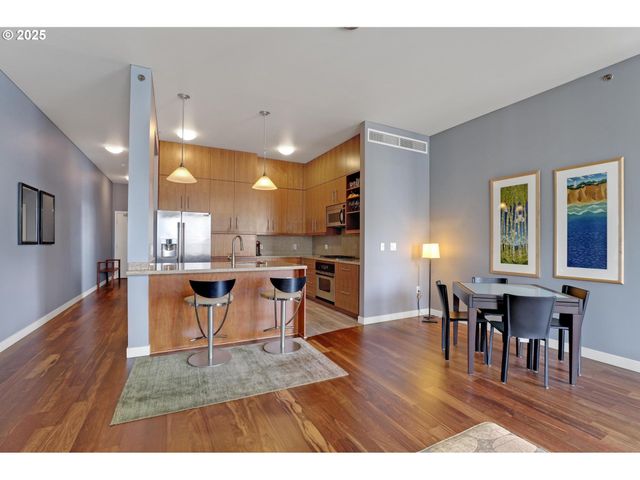 922 Nw 11TH Ave 602, Portland, OR 97209