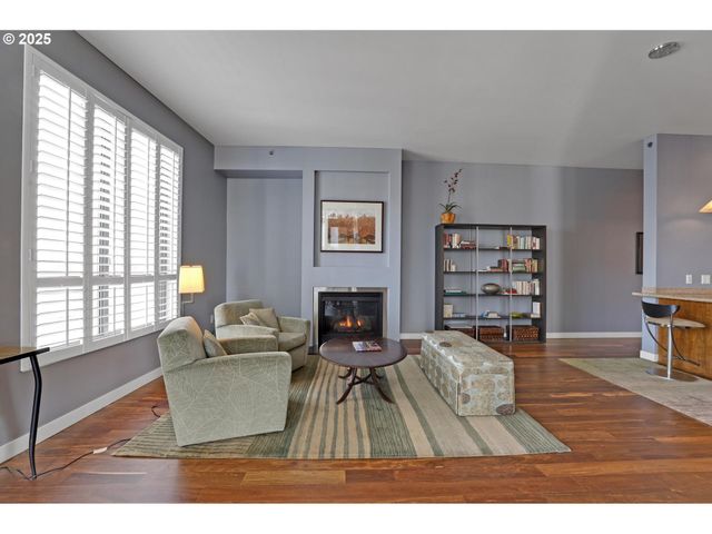 922 Nw 11TH Ave 602, Portland, OR 97209