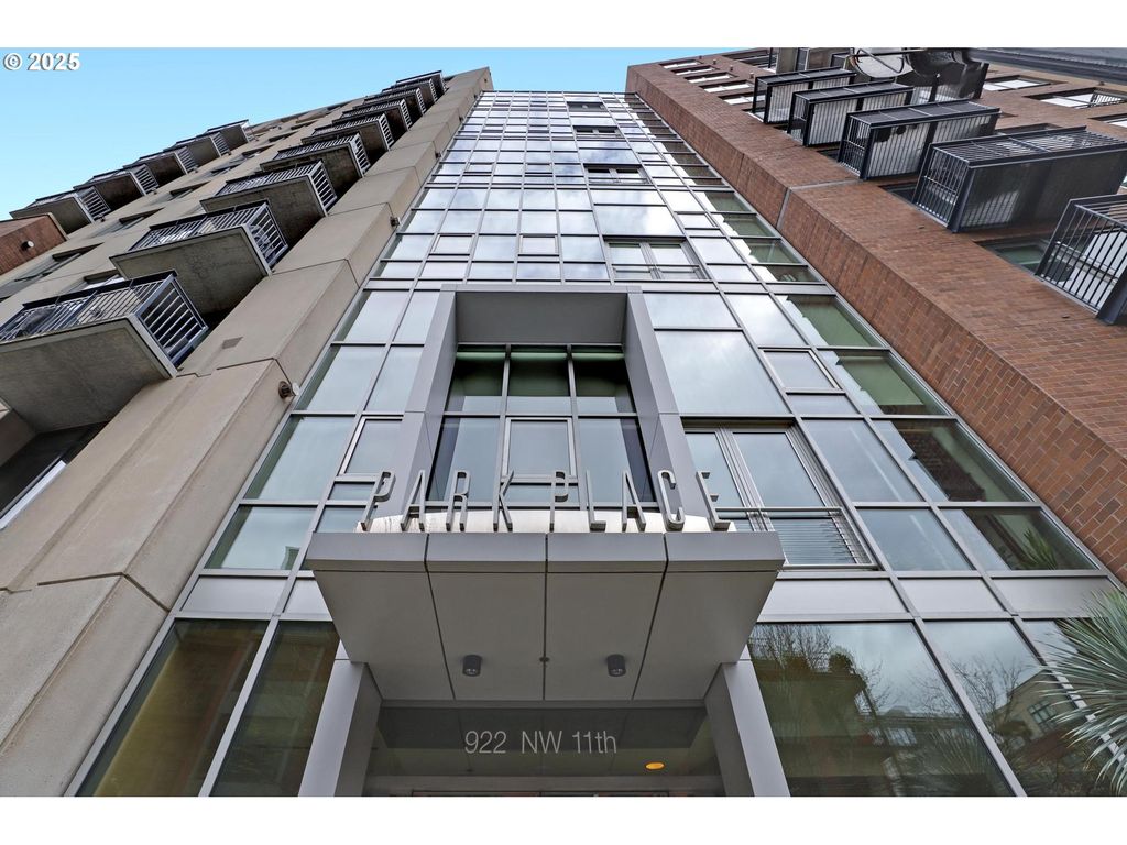922 Nw 11TH Ave 602, Portland, OR 97209