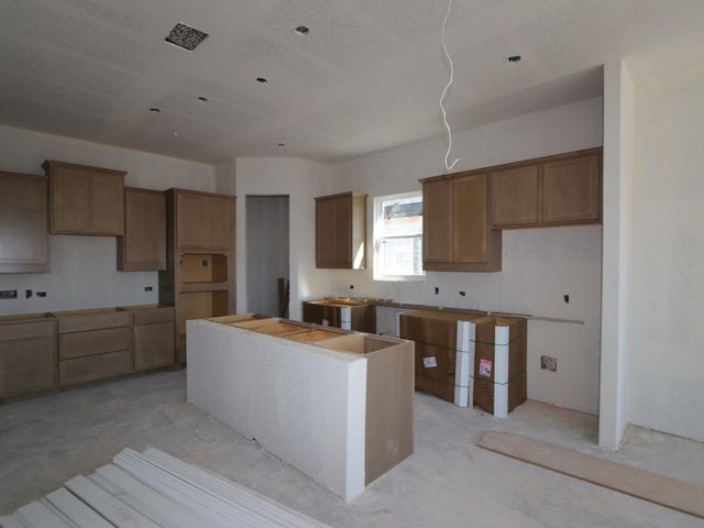 173 Bishop Wood RD, Dripping Springs, TX 78620