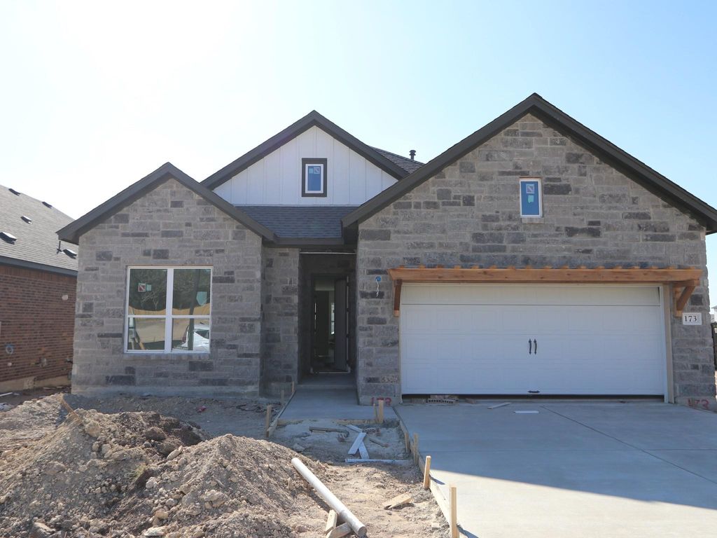 173 Bishop Wood RD, Dripping Springs, TX 78620