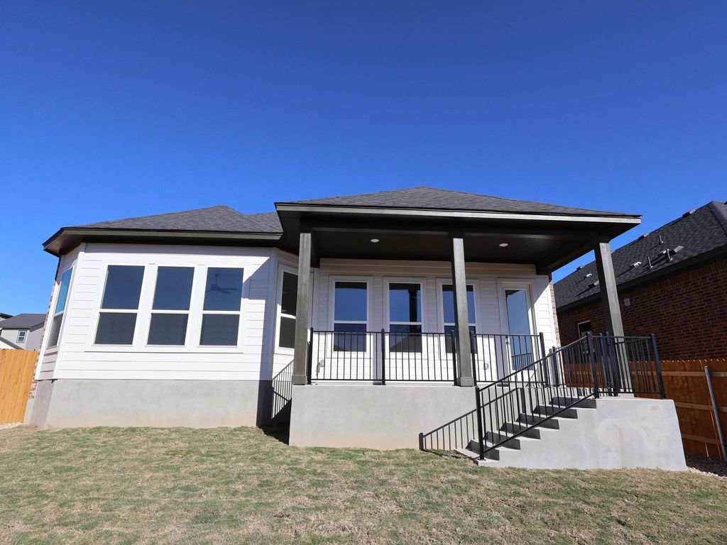 173 Bishop Wood RD, Dripping Springs, TX 78620