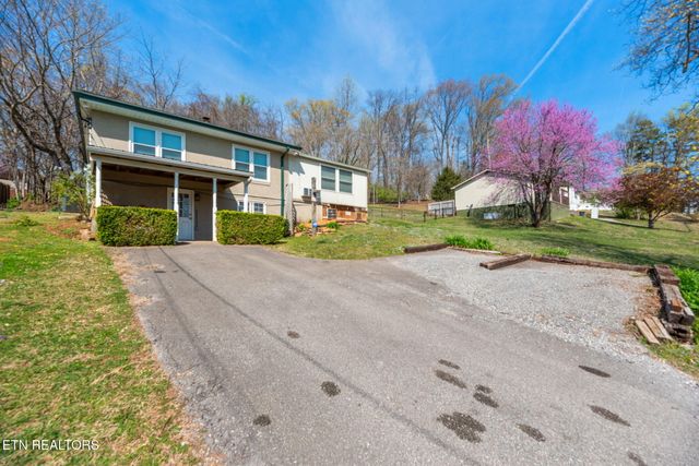 1609 Paris Rd, Knoxville, TN 37912