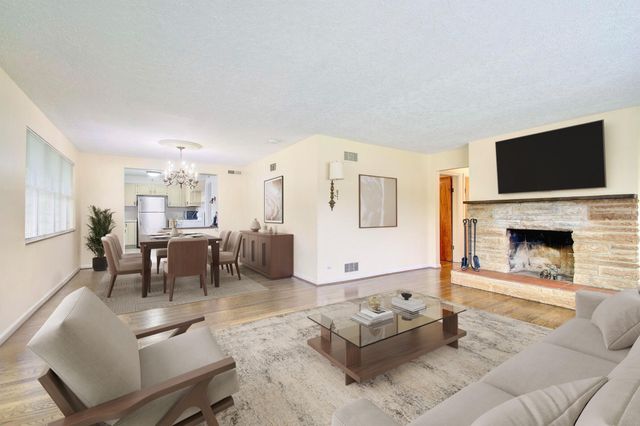 2401 Carlisle Avenue, Fort Mitchell, KY 41017