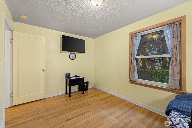 10850 26th Avenue S, Seattle, WA 98168