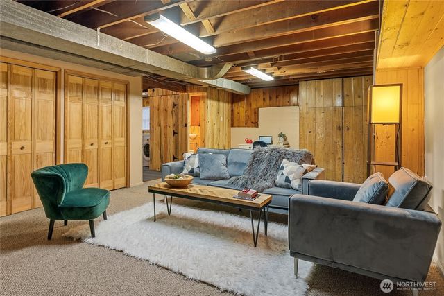 10850 26th Avenue S, Seattle, WA 98168