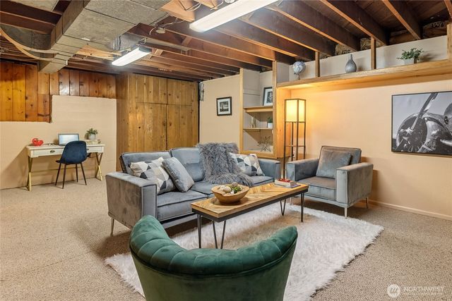 10850 26th Avenue S, Seattle, WA 98168