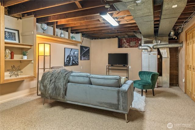 10850 26th Avenue S, Seattle, WA 98168