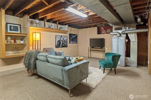 10850 26th Avenue S, Seattle, WA 98168
