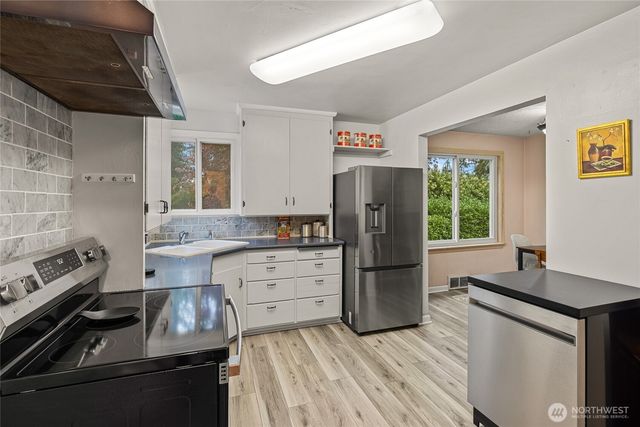 10850 26th Avenue S, Seattle, WA 98168