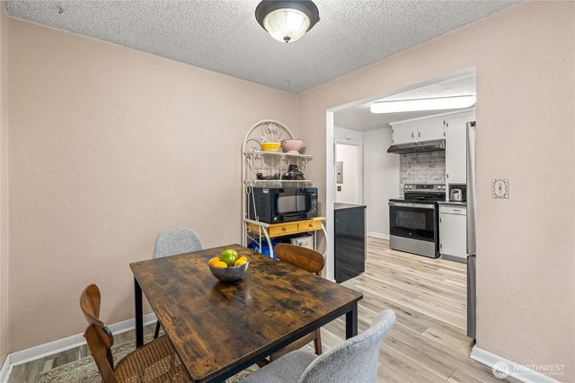 10850 26th Avenue S, Seattle, WA 98168