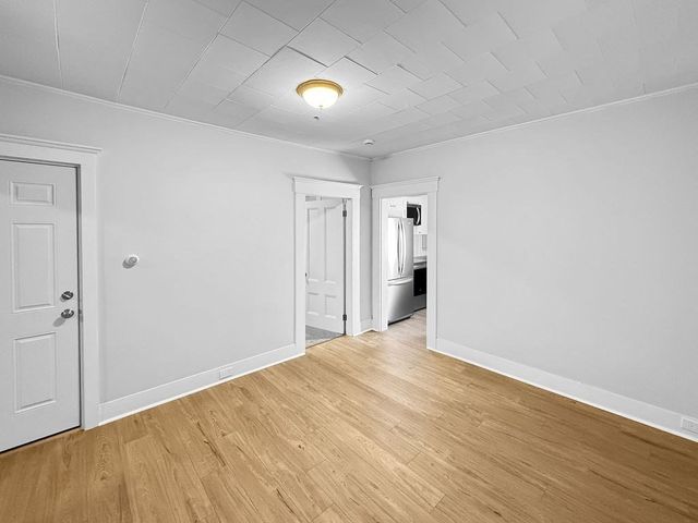 264 Middlesex Road 264, Tyngsborough, MA 01879