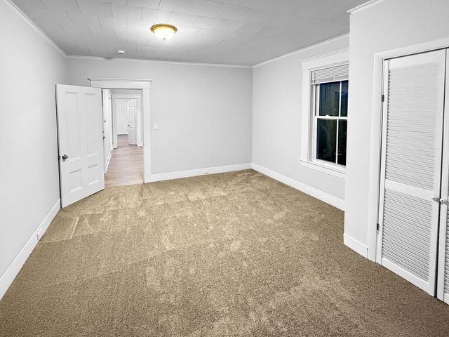 264 Middlesex Road 264, Tyngsborough, MA 01879