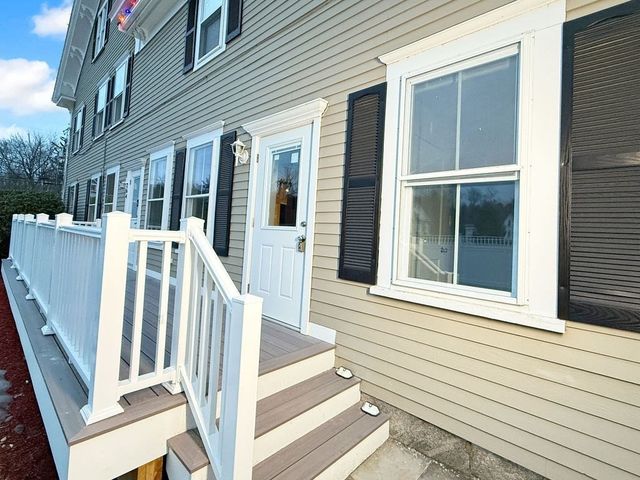 264 Middlesex Road 264, Tyngsborough, MA 01879