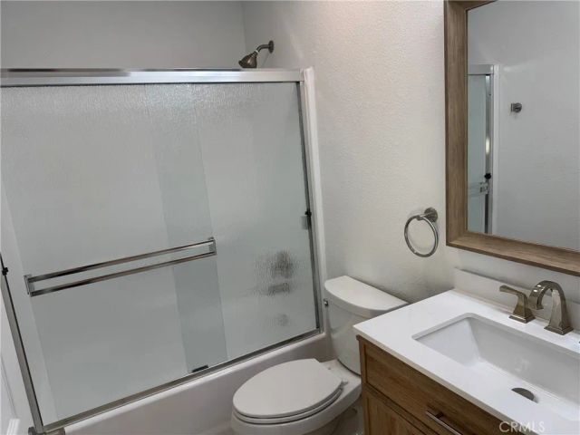 10333 Tamarisk Avenue, Hesperia, CA 92345