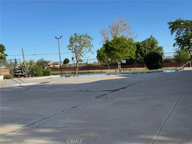 10333 Tamarisk Avenue, Hesperia, CA 92345