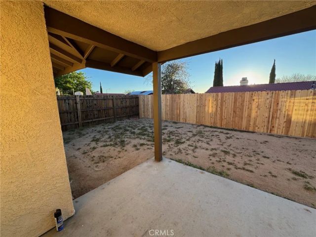 10333 Tamarisk Avenue, Hesperia, CA 92345