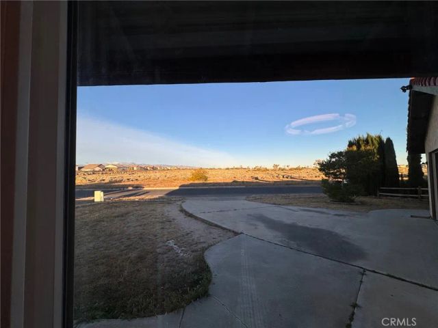 10333 Tamarisk Avenue, Hesperia, CA 92345