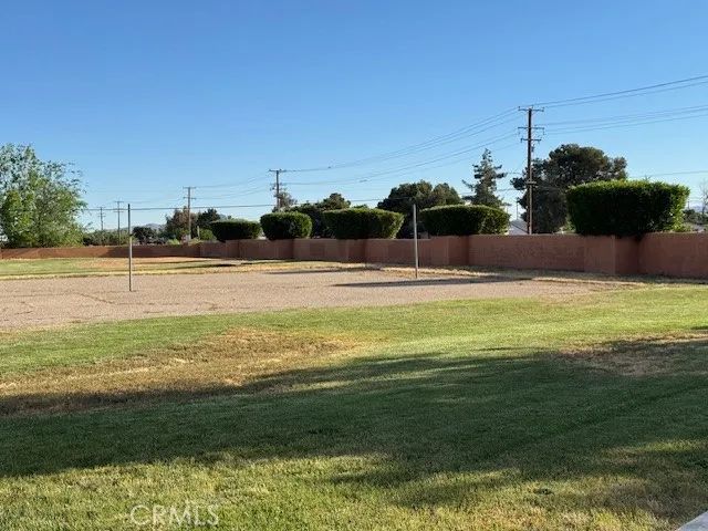 10333 Tamarisk Avenue, Hesperia, CA 92345