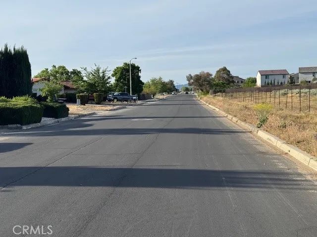 10333 Tamarisk Avenue, Hesperia, CA 92345