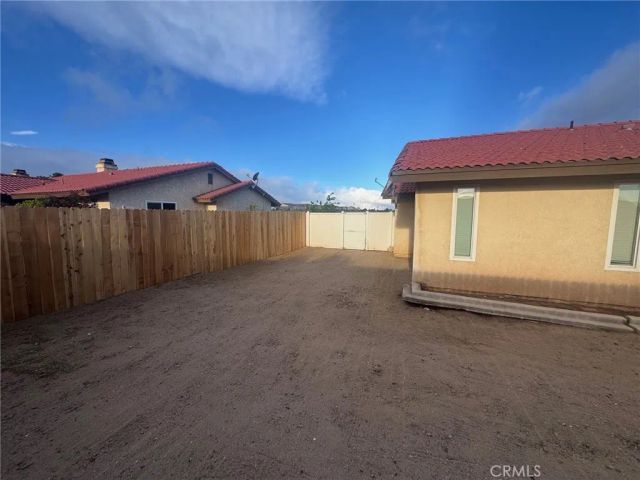 10333 Tamarisk Avenue, Hesperia, CA 92345