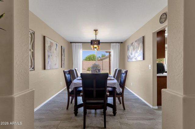 15652 W CALAVAR Road, Surprise, AZ 85379