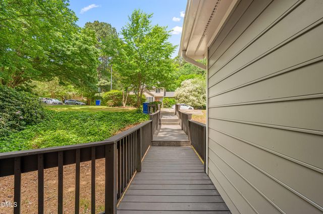 109 Mallard Court, Chapel Hill, NC 27517