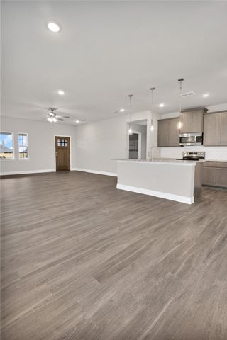 312 Colby Drive, Hillsboro, TX 76645