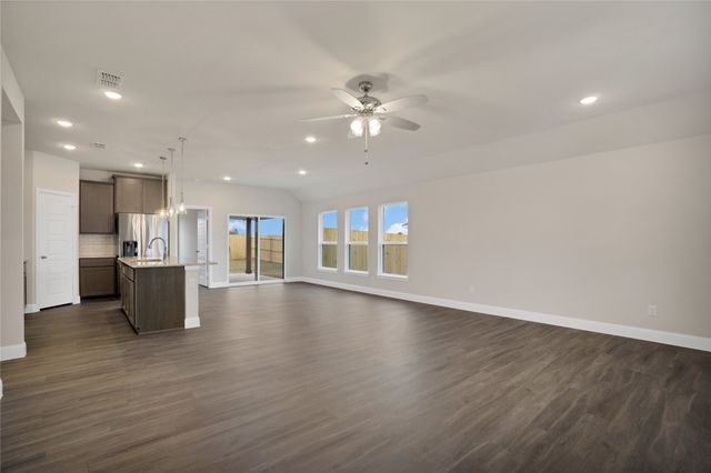 312 Colby Drive, Hillsboro, TX 76645