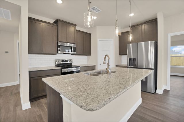 312 Colby Drive, Hillsboro, TX 76645