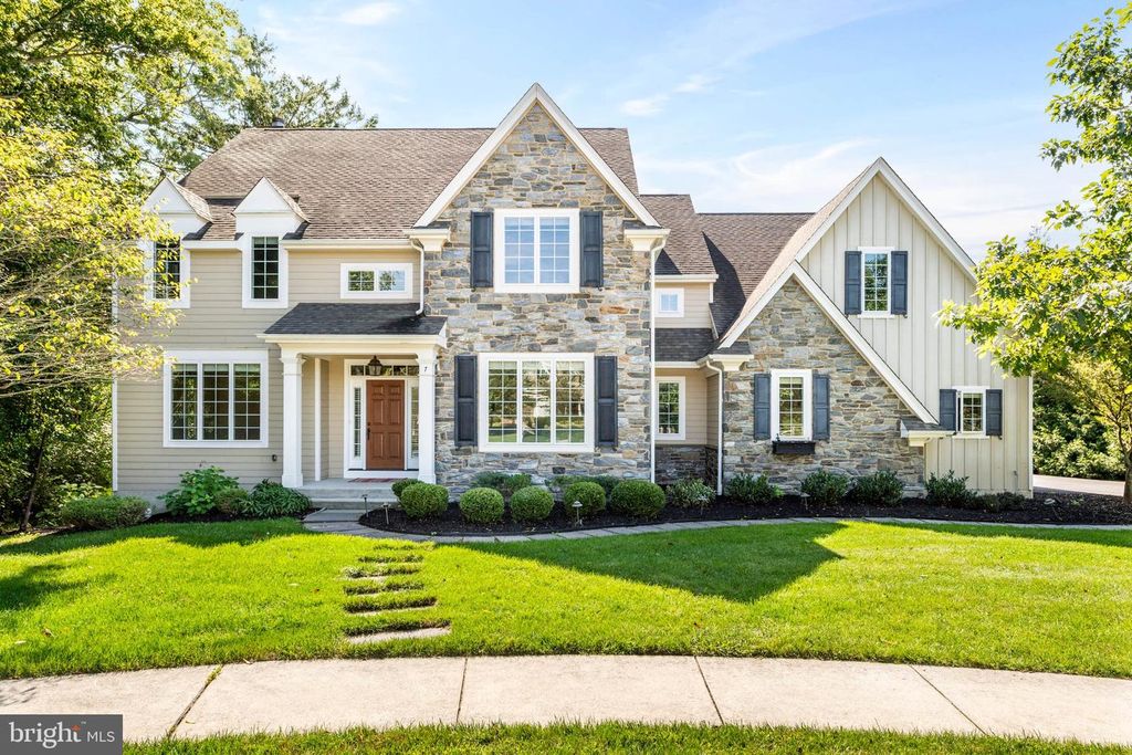 7 FALLBROOK LN, GLEN MILLS, PA 19342 — exterior