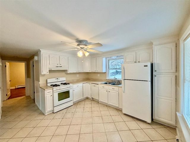 14 Amanda Street, Cranston, RI 02920