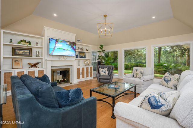 25 Towhee Road, Hilton Head Island, SC 29926