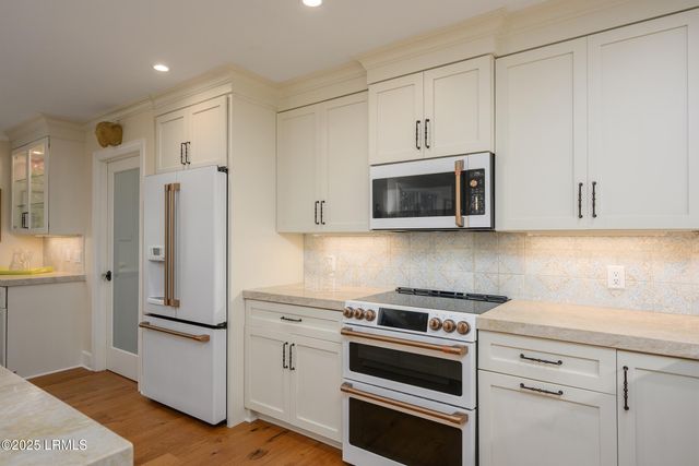 25 Towhee Road, Hilton Head Island, SC 29926