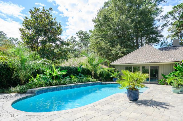 25 Towhee Road, Hilton Head Island, SC 29926