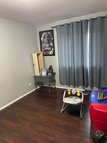 553 Alton Court, Carol Stream, IL 60188