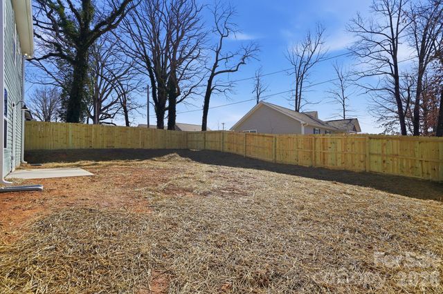 935 Wallace Street, Statesville, NC 28677