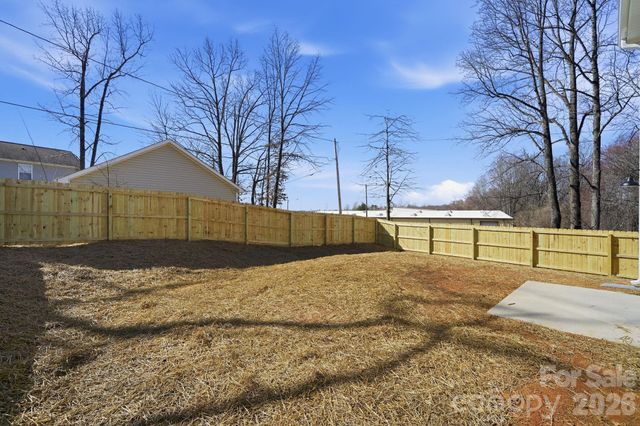 935 Wallace Street, Statesville, NC 28677
