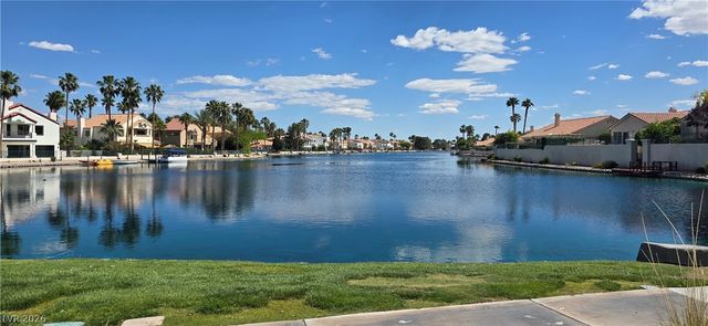 2121 Sealion Drive 205, Las Vegas, NV 89128