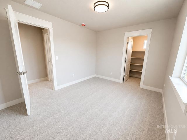 11663 W Endsley Ln, Star, ID 83669