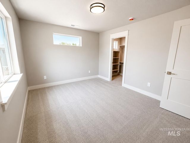 11663 W Endsley Ln, Star, ID 83669