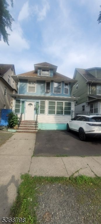 6 Emerson St, East Orange City, NJ 07018