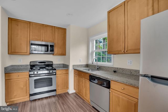 14739 GATWICK SQ, Centreville, VA 20120